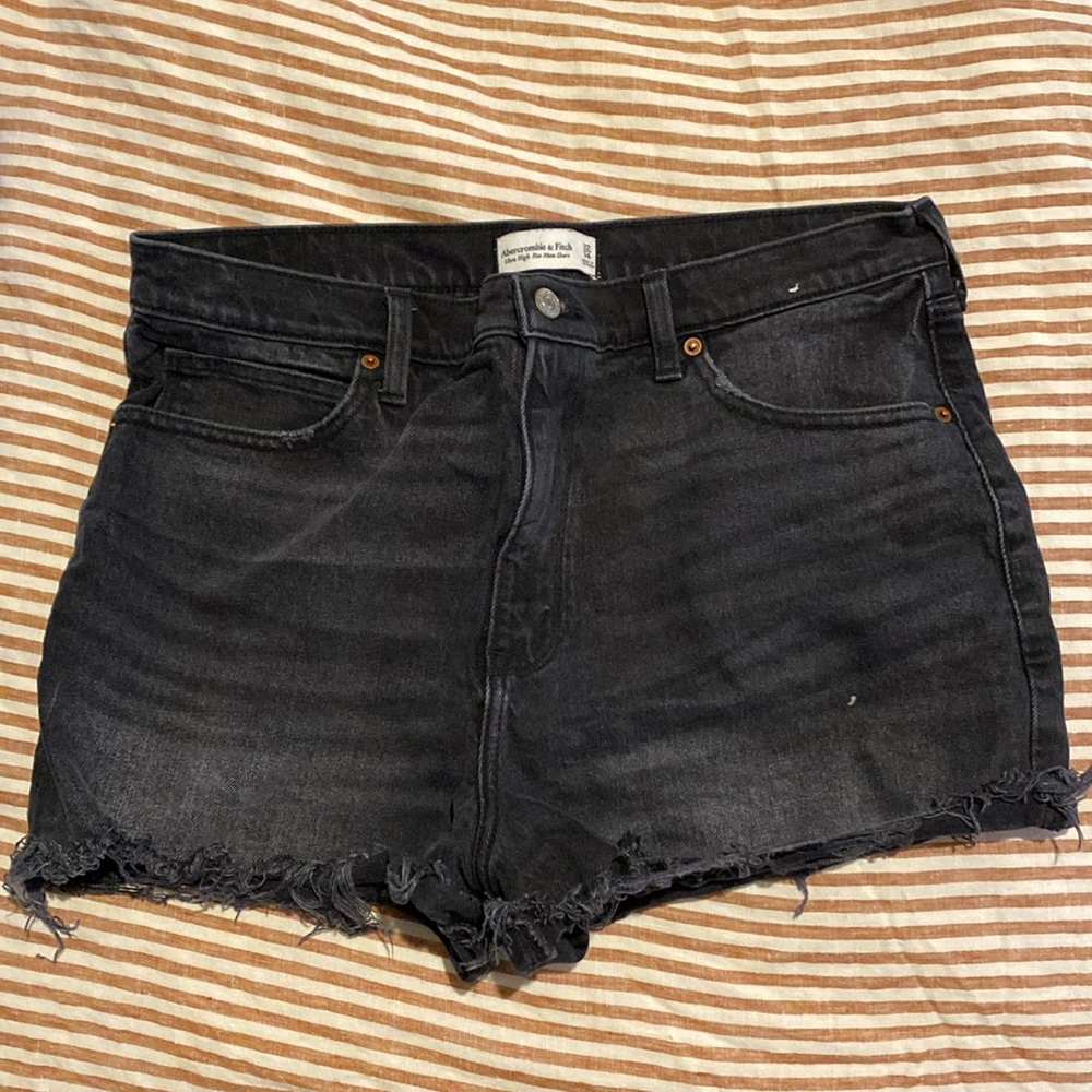 Abercrombie & Fitch Ultra high rise mom shorts